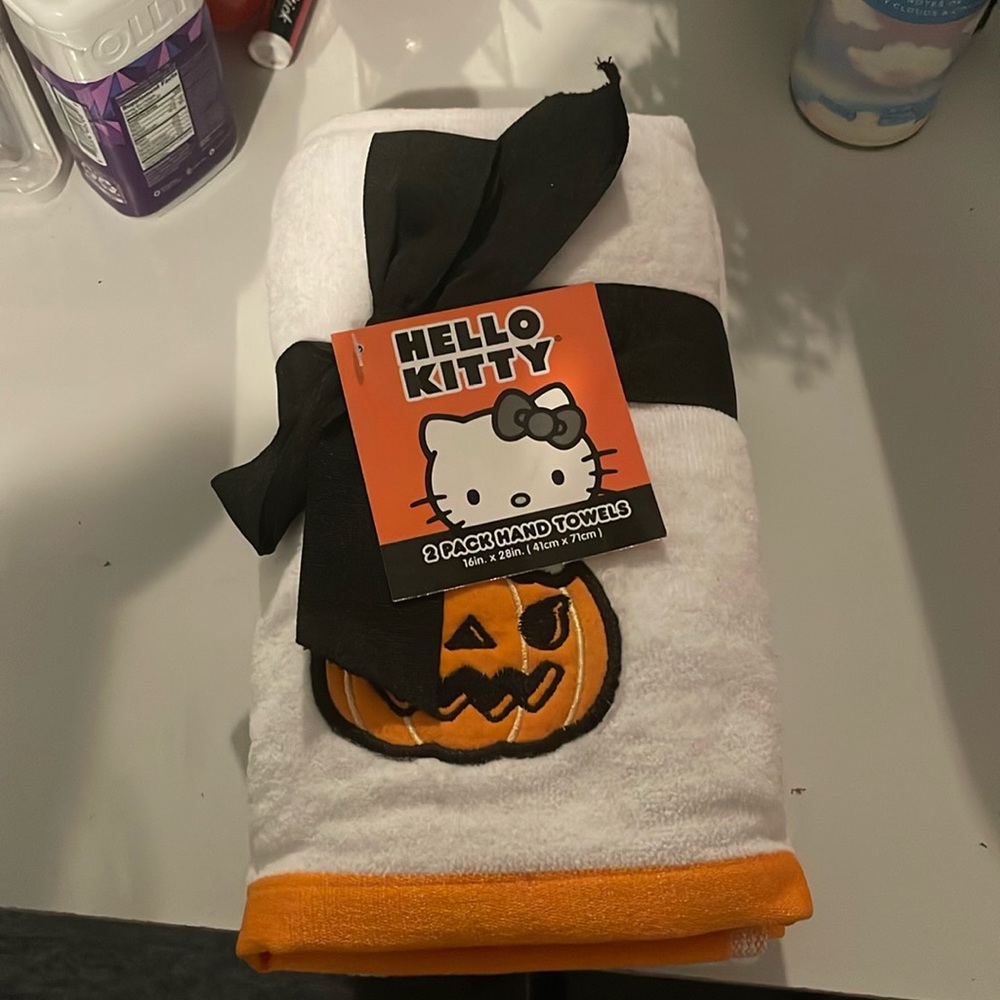 Hello kitty 2 pack towel
